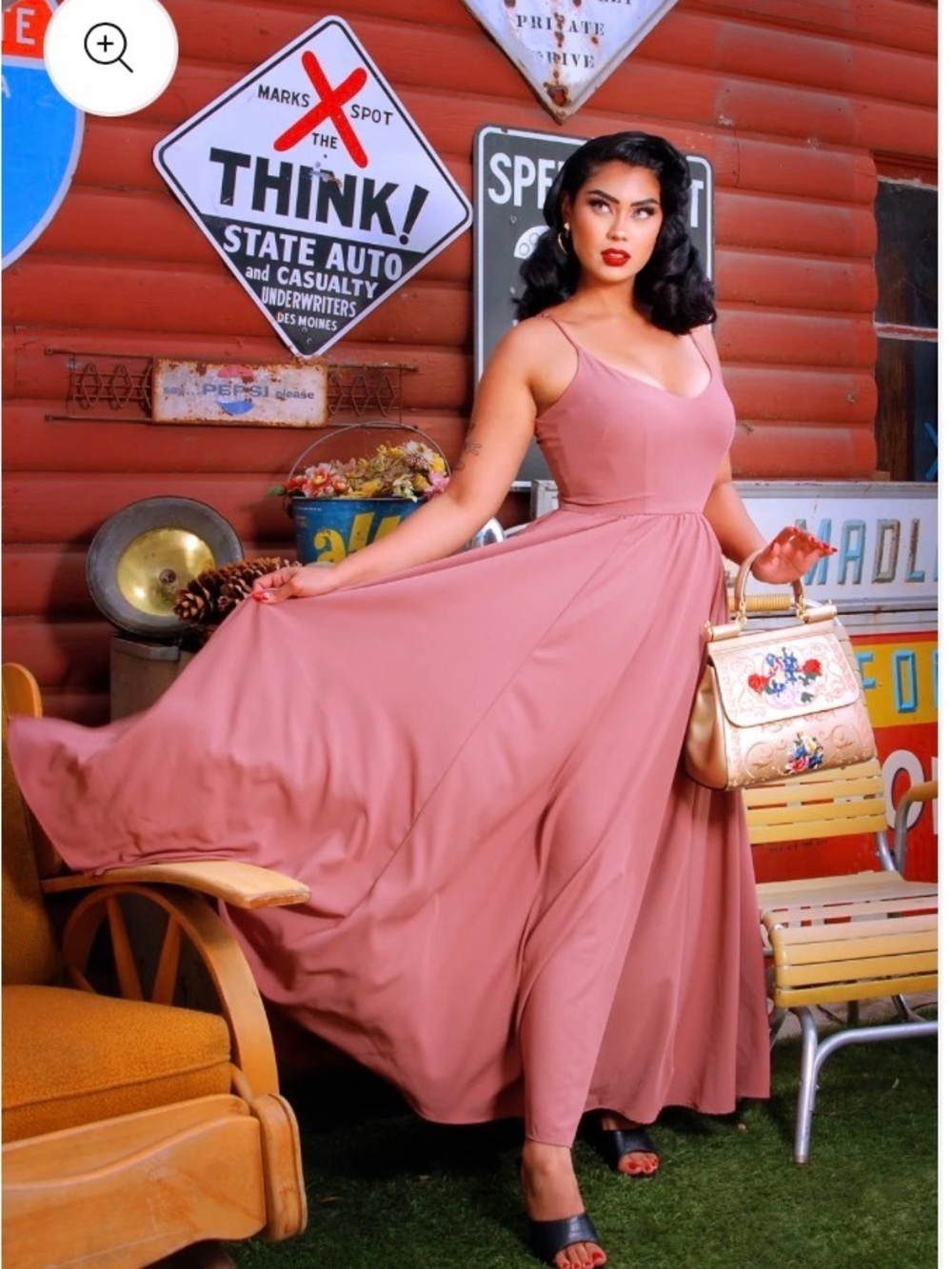 Pinup Couture Gown - Picture 2 of 7